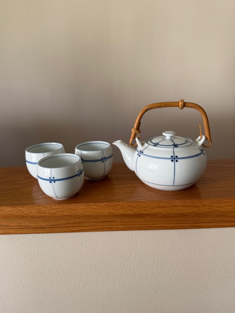 Japanese White Porcelain Teapot and Cups